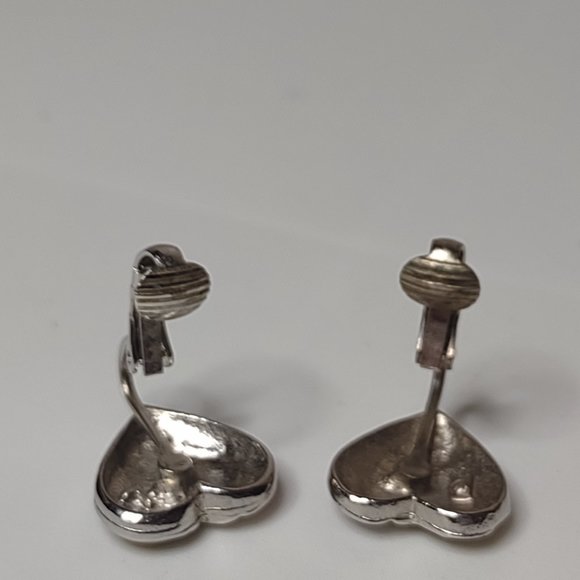 Purple And Silver Tone Vintage Heart Clip On Earrings - Picture 9 of 14